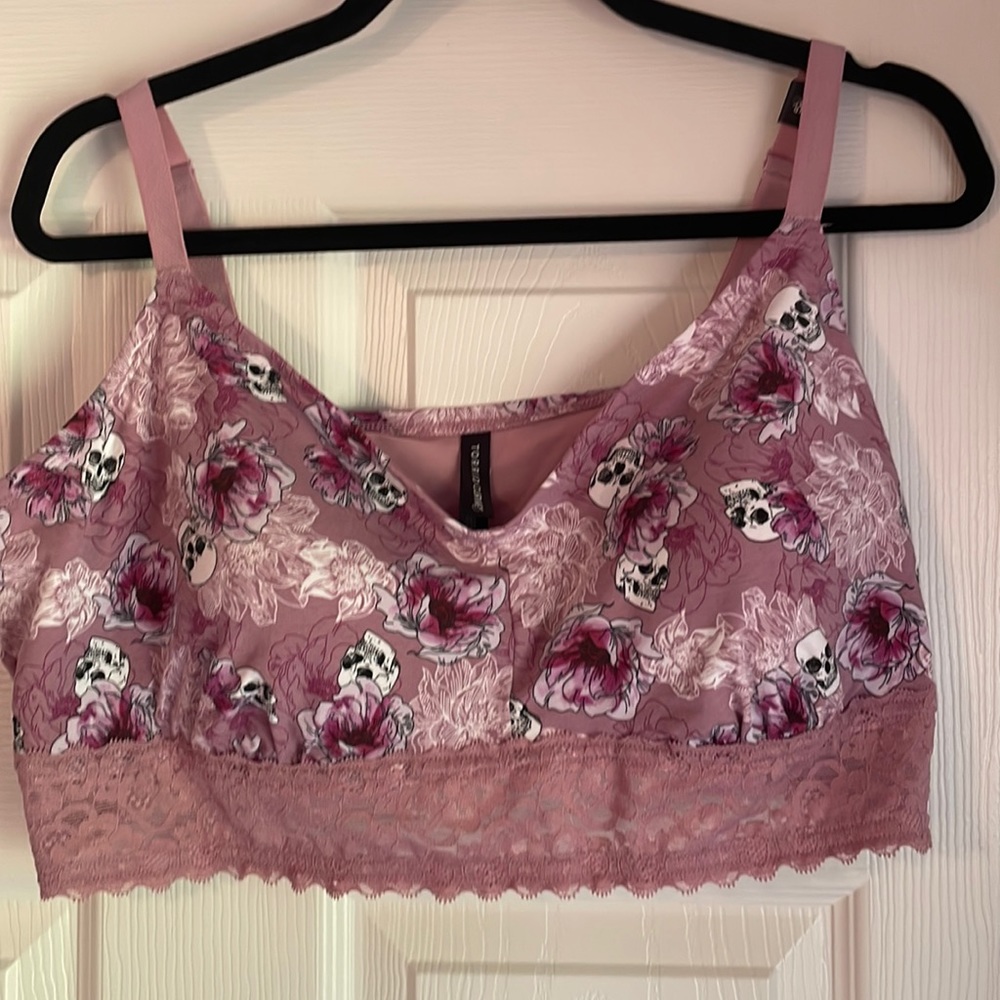Size 3 Torrid pink skeleton bralette.